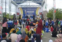 Ribuan Buruh Turun Memenuhi Stadion Datu Adil