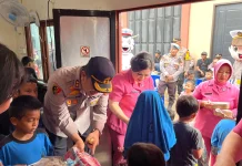 Polres dan Bhayangkari Tarakan Santuni Anak Binaan Selumit Pantai