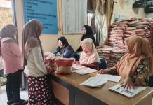 Penyaluran Bantuan Pangan Terhambat karena Keterbatasan Karung