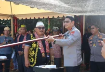 Tegaskan Pelestarian Budaya, Kapolda Resmikan Lomba Sumpit Dayak,