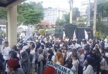MBG Dihentikan, Ribuan Warga Tarakan Terdampak Geruduk DPRD