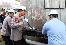 Polda Kaltara Gelar Bedah Rumah di Desa Gunung Sari