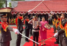 Tongkat Komando Berganti, AKBP Bonifasius Rumbewas Jabat Kapolres Tarakan