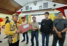 Pemkot Tarakan Serahkan Bantuan Pasca Bencana kepada Warga Terdampak