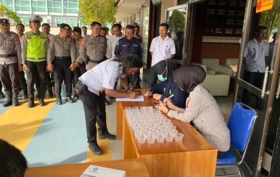 Polresta Bulungan Tes Urine 53 Personel Secara Acak, Hasilnya Seluruhnya Negatif