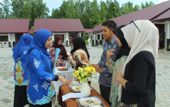 SMA Negeri 5 Tarakan: Rayakan Hari Kartini dengan Kuliner Tidung, Puisi, dan Tari