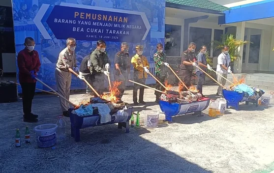 Bea Cukai Musnahkan Barang Ilegal, Nilai Barang Mencapai Rp248.394.820