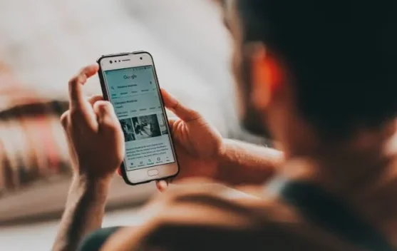 Masyarakat Diminta Laporkan Konten Negatif ke Komdigi