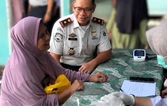 Sambut Kemerdakaan, Kantor Imigrasi Tarakan Gelar Bakti Sosial