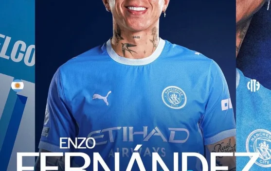 Enzo Fernández Resmi Berseragam Manchester City