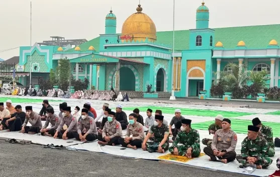 Personel Polresta Bulungan Ikuti dan Amankan Pelaksanaan Salat Istisqa