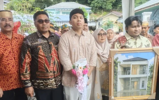 Ini Profil dr. Vebriadam Syahputra Tauviq dan Keluarga