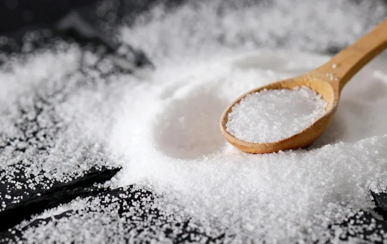 Salt Stomping : Tren Viral, Manfaat, dan Risikonya