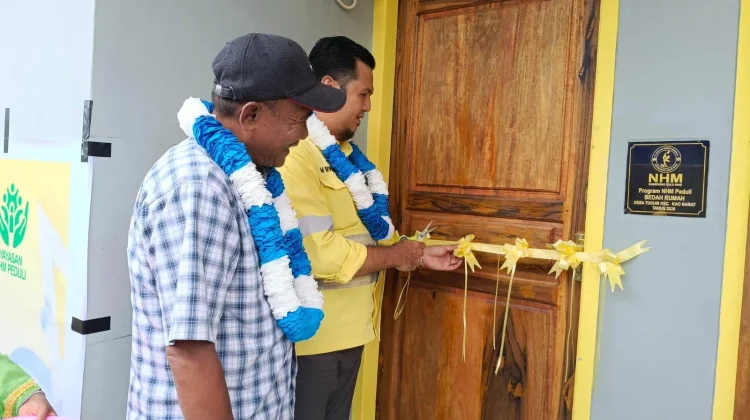 NHM Wujudkan Rumah Layak Seorang Lansia di Halut