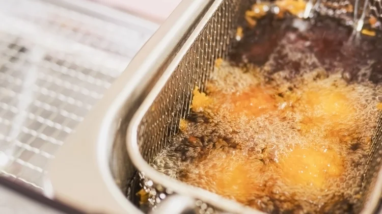 Hindari 4 Makanan Ini saat Berbuka Puasa