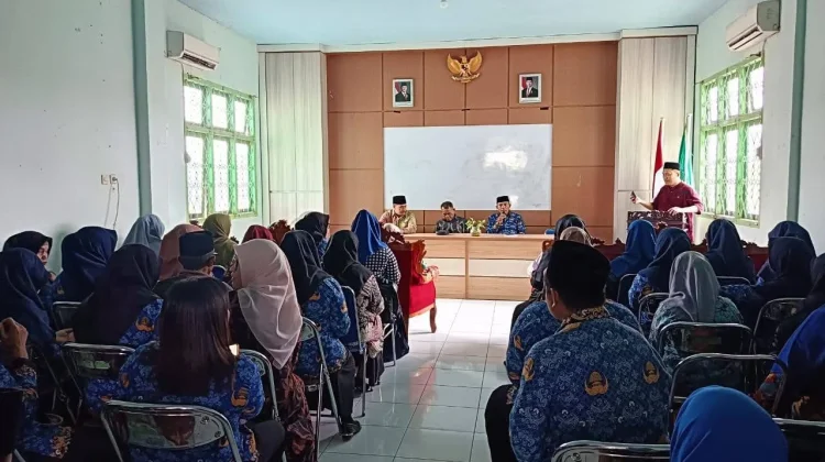 Kakanwil Kemenag Malut Lakukan Pembinaan ASN/PPPK Kemenag Halut