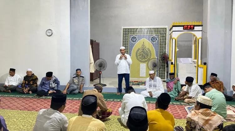 Safari Ramadan, Bupati Haltim Ajak Warga Perkuat Ibadah