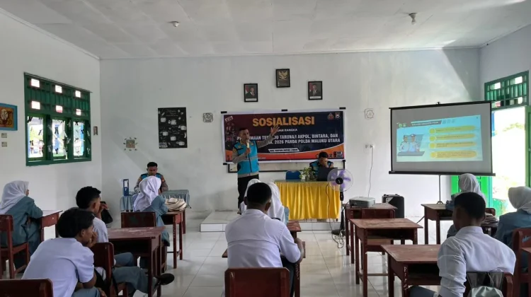 Sosialisasi Penerimaan Polri, Polda Malut Sambangi Madrasah Alkhairaat Guraping