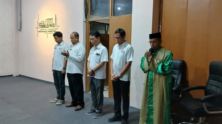 Jubaer Pimpin Doa Pelantikan di KPP Pratama Tobelo