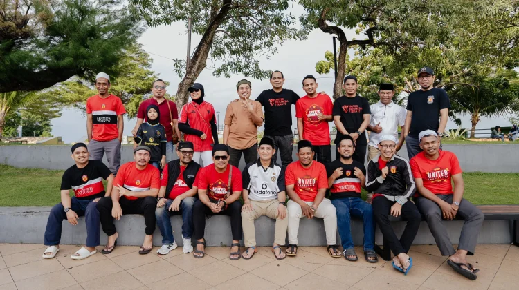 Berkah Ramadan, United Indonesia Ternate Berbagi Takjil dan Buka Puasa Bersama