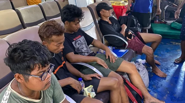 KM Garda Tenggelam, Seluruh Kru Dievakuasi Selamat ke Ternate