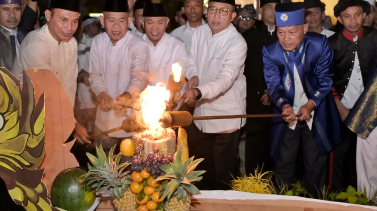 Cahaya Ela-Ela di Kedaton Ternate, Menyambut Malam Lailatul Qadar