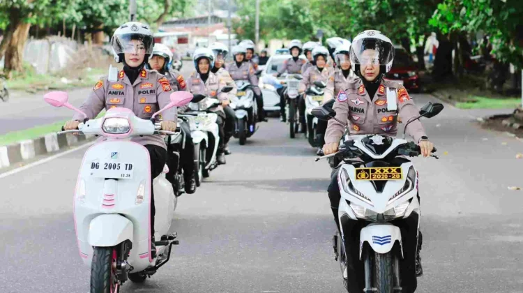 Kapolres Ternate Pimpin Patroli Motor Pasukan Polwan