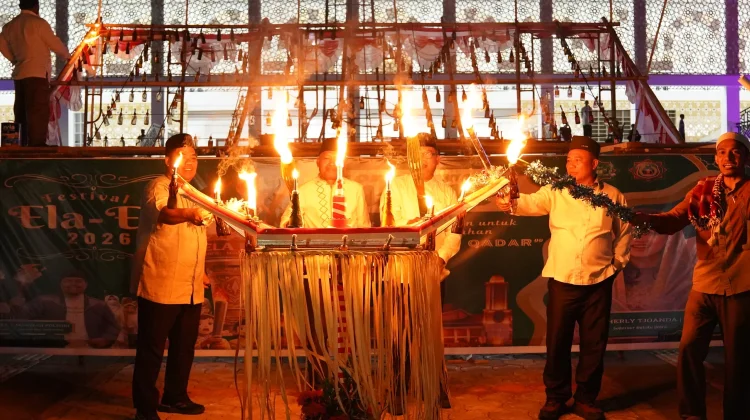 Ditandai Prosesi Sora Guto, Ela-Ela Jadi Cahaya Spiritual Sofifi
