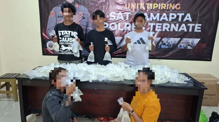 Polres Ternate Bongkar Peredaran Ratusan Kantong Cap Tikus di Dua Lokasi