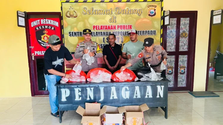 Polsek Gebe Sita Ratusan Kantong Miras Cap Tikus