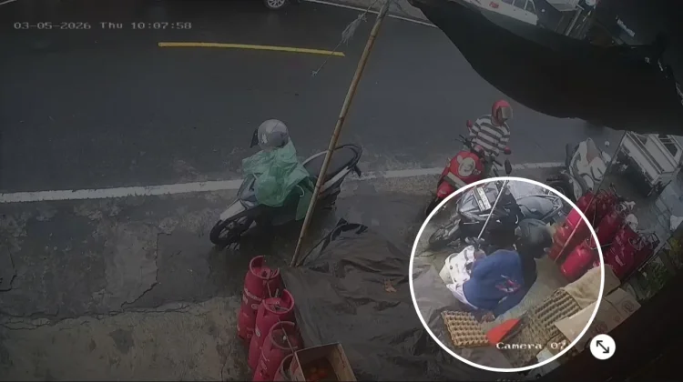 Pelaku Pencurian Uang Ratusan Juta di Kios Mangga Dua Ternate Terekam CCTV