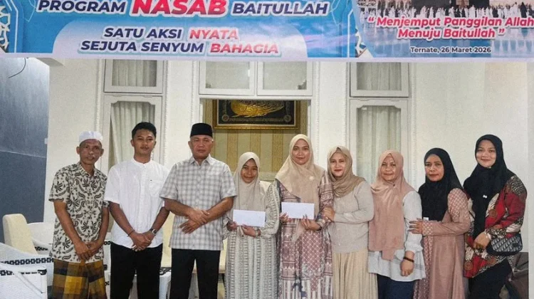 Yayasan Nasab Lepas Dua Warga Ternate Umrah Gratis