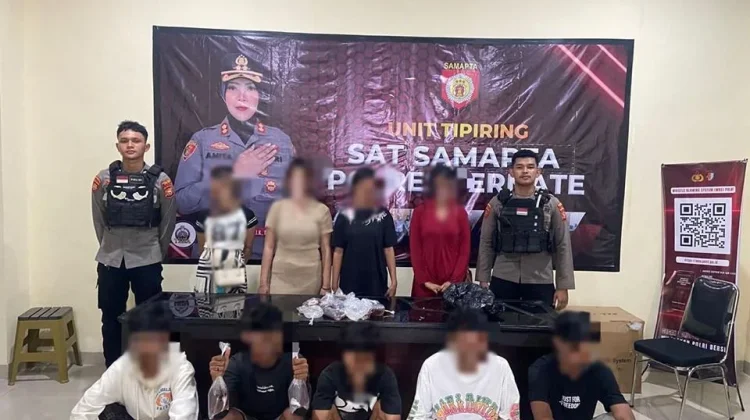 Puluhan Kantong Cap Tikus Disita Polres Ternate saat Pesta Miras
