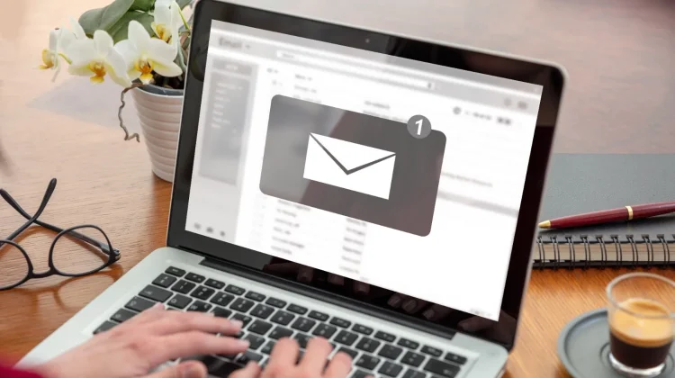 Sistem Notifikasi Email Cegah Merek Kehilangan Perlindungan Hukum