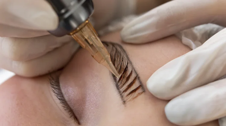 Mengenal Perbedaan Brow Bomber dan Brow Lamination