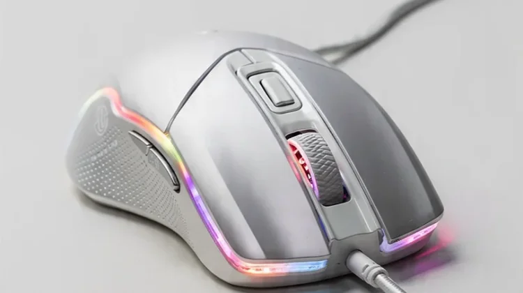 Mengenal Keunggulan Mouse Gaming Ketimbang Mouse Biasa