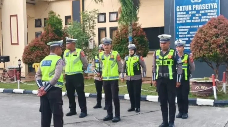 Sat Lantas Polres Sula Laksanakan Pergelaran Personel
