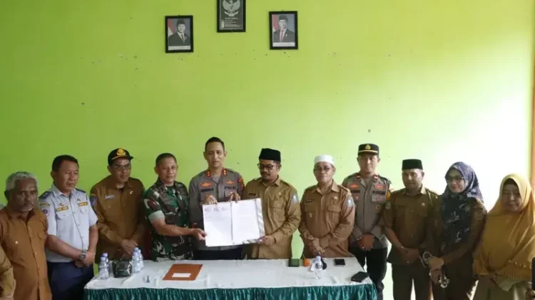 Polres Halsel Amankan Proses Rekonsiliasi Tiga Desa untuk Berdamai
