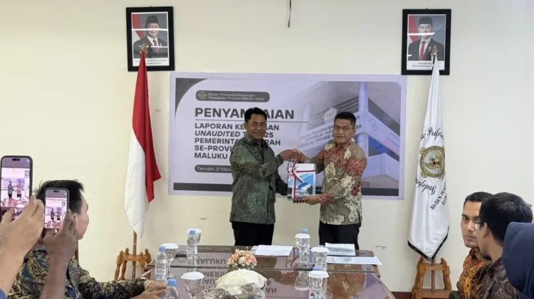 Bupati Haltim Serahkan LKPD 2025, Target WTP Kedelapan Kali
