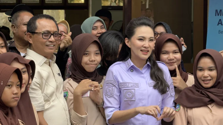 Gubernur Sherly Soroti Dampak Media Sosial pada Anak