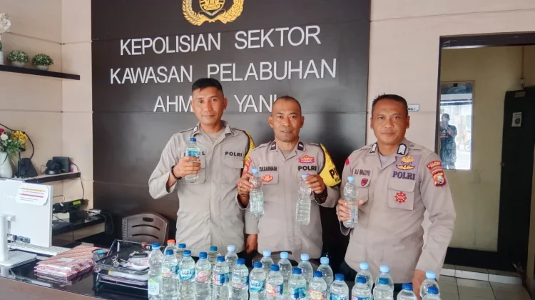 Polsek Pelabuhan Ahmad Yani Temukan Ratusan Miras dari Manado