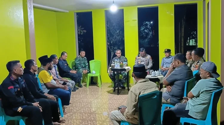 Danrem 152/Baabullah Temui Tokoh Masyarakat  Dua Desa di Patani