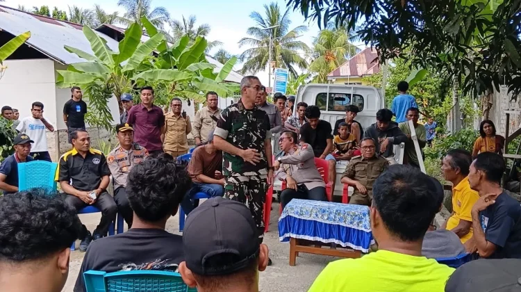 Danrem 152/Baabullah dan Kapolda Malut Berikan Pengarahan kepada Warga Sibenpopo