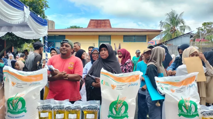 Bulog Salurkan Bantuan Pangan untuk 112 Ribu Warga Maluku Utara