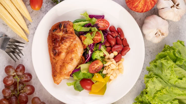 Rekomendasi Makanan Diet bagi Pemula Praktis dan Terjangkau