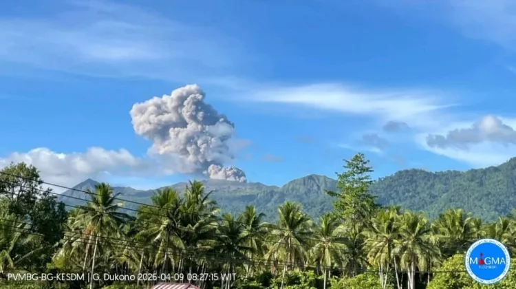 Sehari, Gunung Dukono Alami 57 Kali Letusan