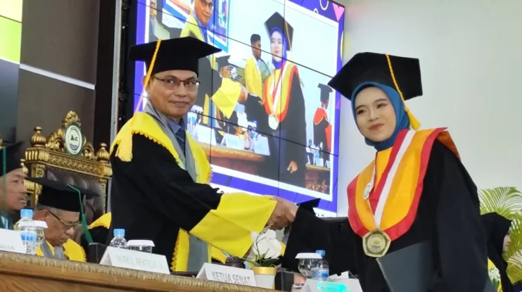 676 Mahasiswa Unkhair Diwisuda, Rektor Berpesan Ciptakan Peluang Kerja