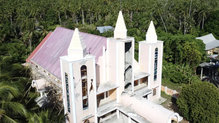 Gerak Cepat PUPR Malut Identifikasi Kerusakan Gereja Terdampak Gempa 7.6