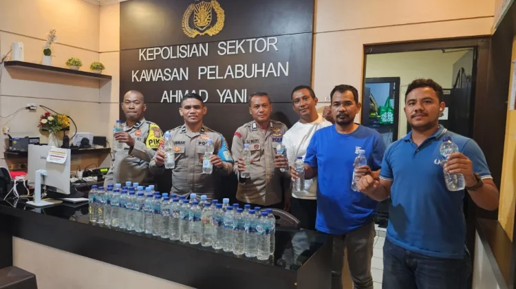 Polsek Pelabuhan Ahmad Yani Ternate Amankan Puluhan Botol Miras