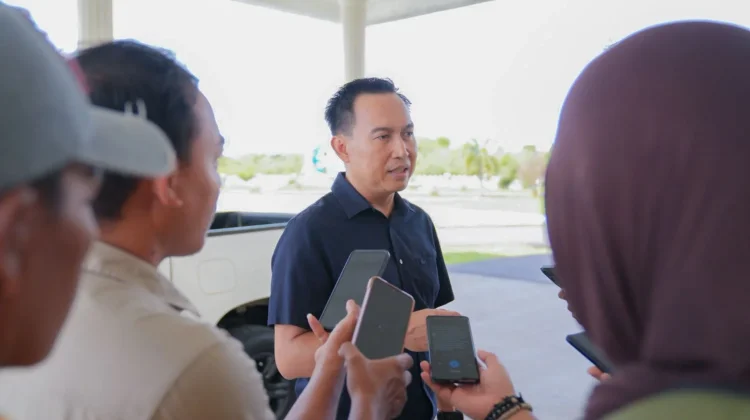 Sekda Haltim Apresiasi Prestasi Siswi SMAN 2 di Ajang Internasional